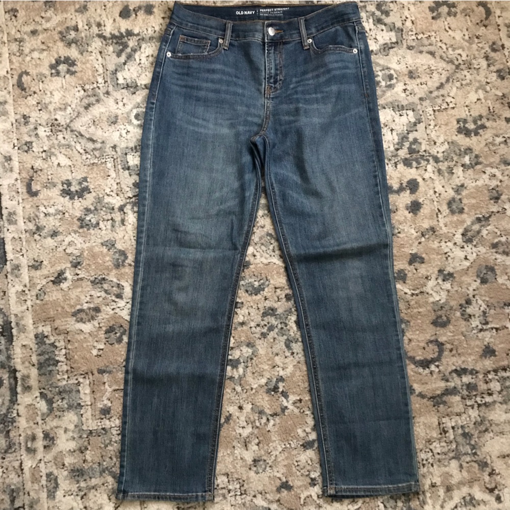 Old Navy Perfect Straight Midrise Jeans